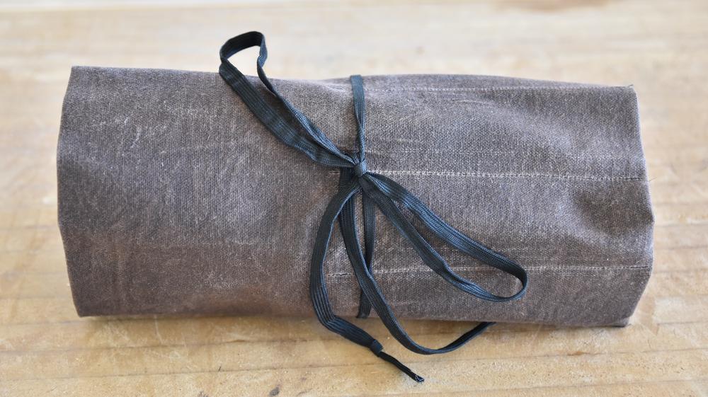 Making a Waxed Canvas Tool Roll The Art of Making Things