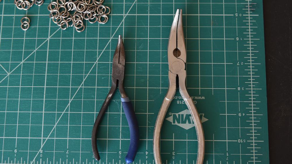 Jewelry Pliers,5 Inch Needle Nose Pliers Jewelry Making Tools Jewelry  Pliers Tool Small Pliers for Crafts,Necklaces,Rings and Jewelry Making  Supplies