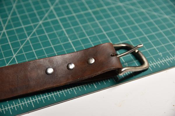 How are you supposed to attach a belt buckle like this? Working on a  medieval belt. : r/Leathercraft